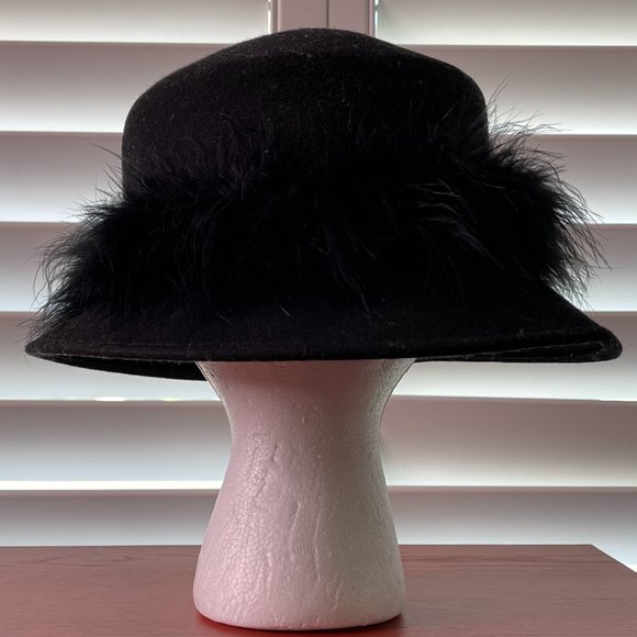 Vintage Feathered Hat - Picture 2 of 2